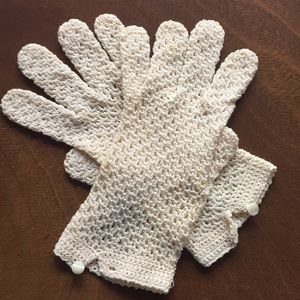 Vintage 1970’s Crochet Gloves
